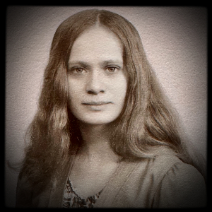 Ewing, Anne Helga (nee Fedko)